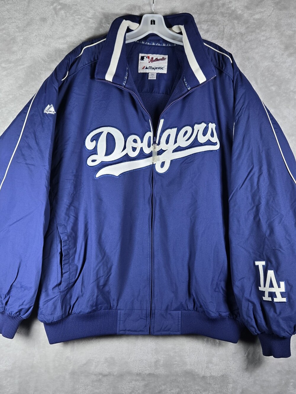 Vintage Majestic Los Angeles Dodgers Jacket Size XXL  2XL Dugout Jacket Full Zip